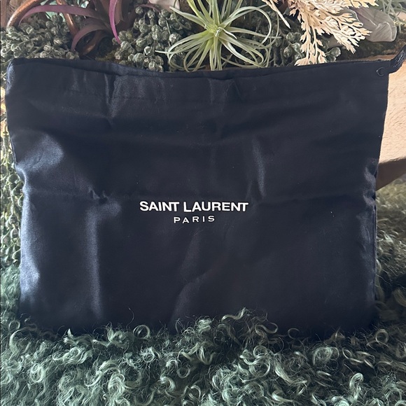 ❤️❤️❤️Last Chance❤️❤️❤️Yves Saint Laurent Bold Red Clutch - Picture 12 of 12